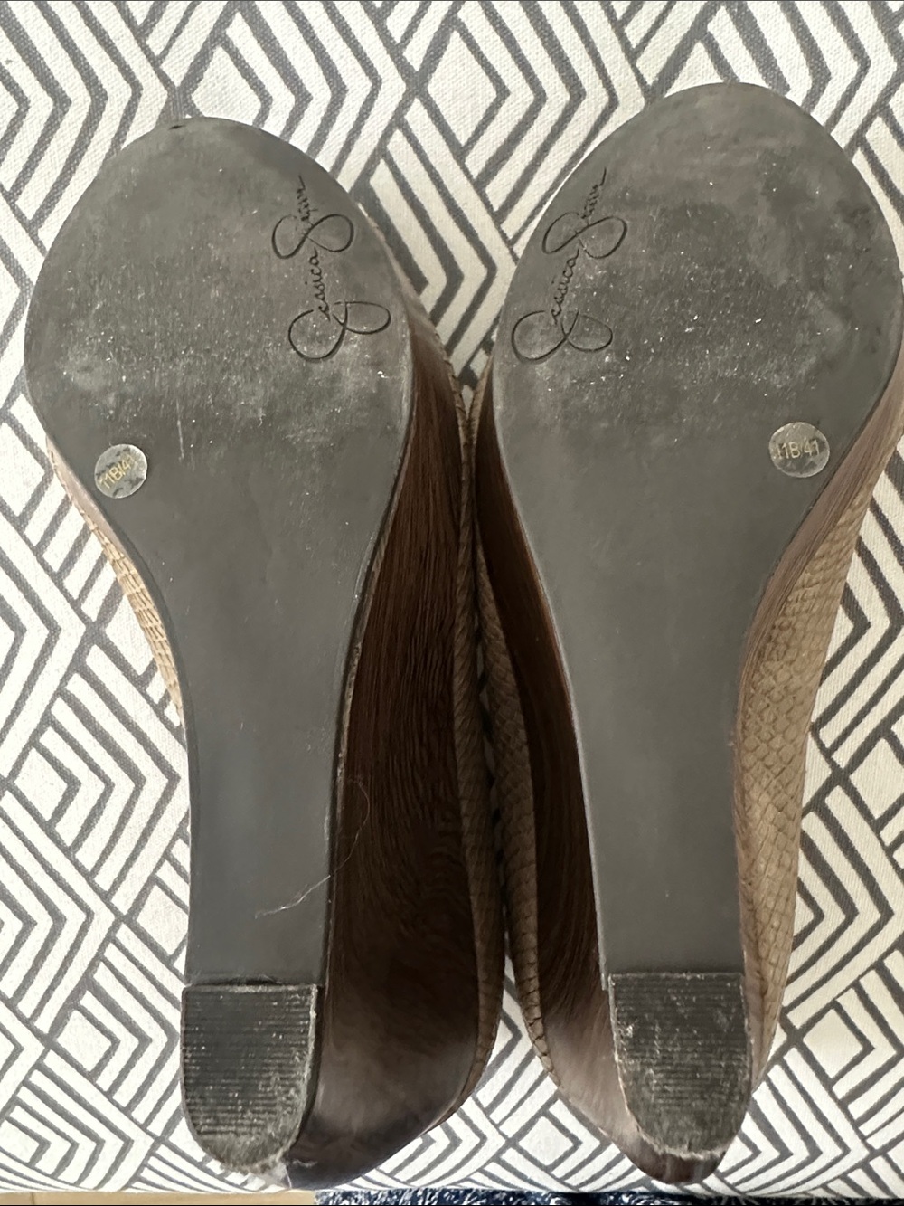 Jessica Simpson women’s size 11 peep toe wedges - Picture 3 of 4